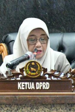 Rapat Paripurna DPRD Indramayu Bahas Alih Status RSUD M.A. Sentot Patrol dan Penyertaan Modal BPR Karya Remaja “